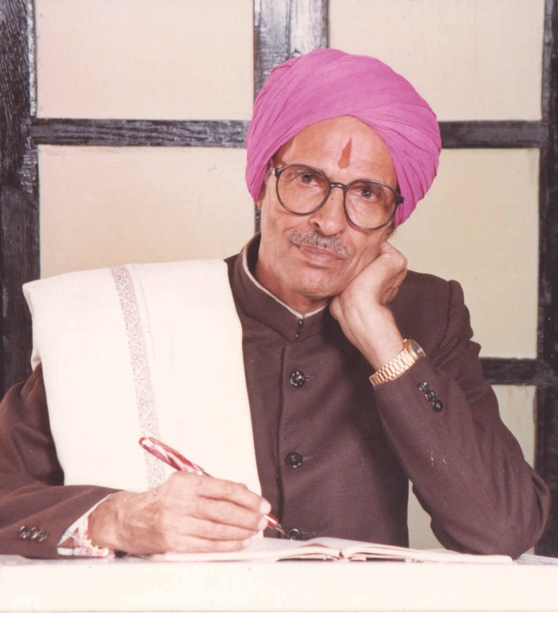 Dr Narayan Shastri Kankar